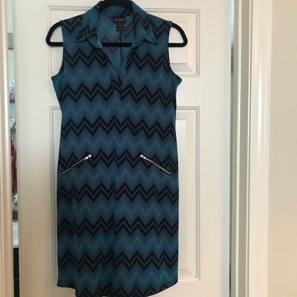 5/$20 En Focus collared sleeveless dress